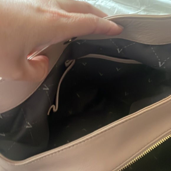 NWT Vince Camuto tote - Picture 7 of 11